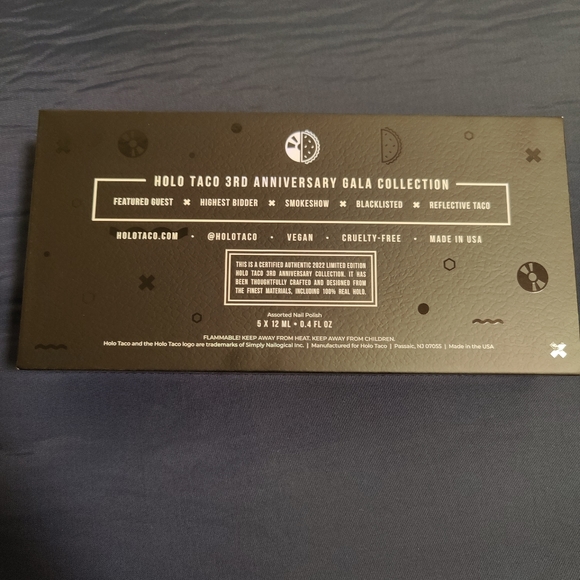 Limited edition collectible box third anniversary Gala Collection from Holo Taco - Picture 4 of 5